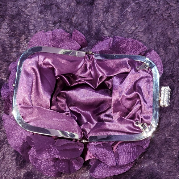 Purse - Picture 4 of 5